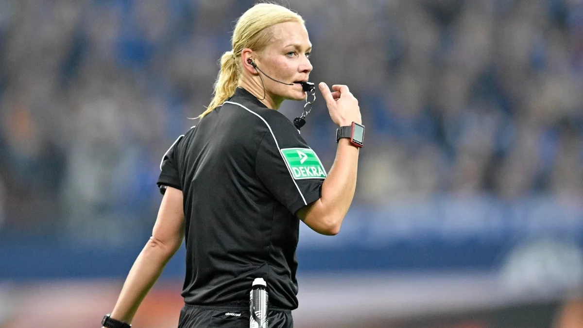 Top 5 Best Female Referees in the History of Football