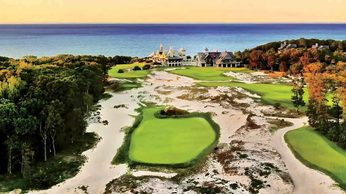 Top Golf Courses in the USA: A Blend of History, Challenge, and Natural Beauty